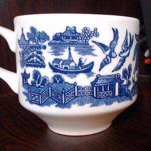 English "Blue Willow" cup - Great Condition  #1